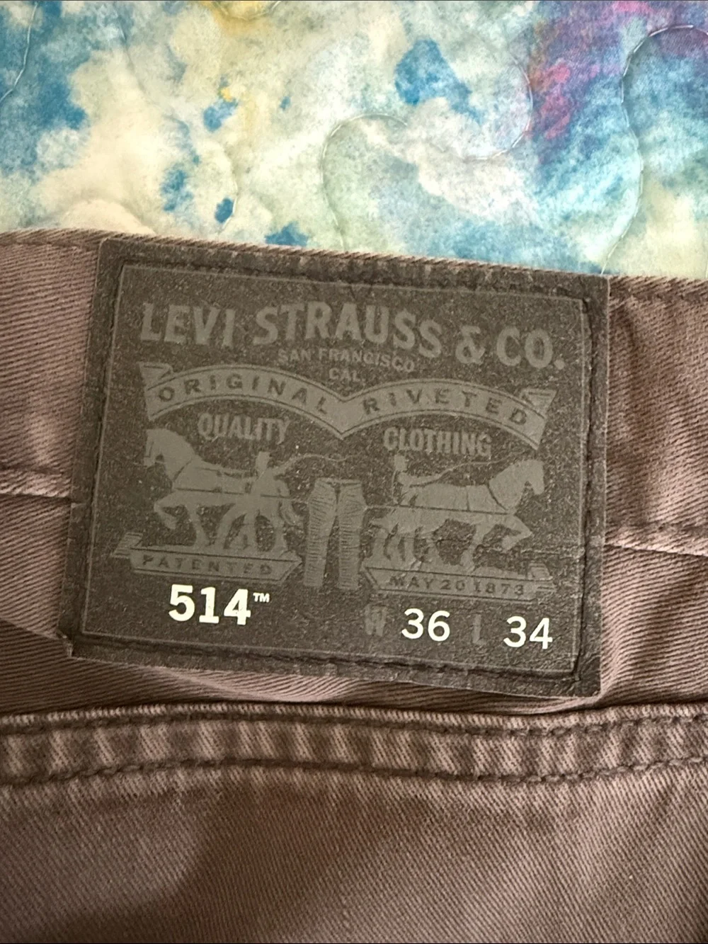 Levi's Men's Slim Straight Jeans in Taupe
